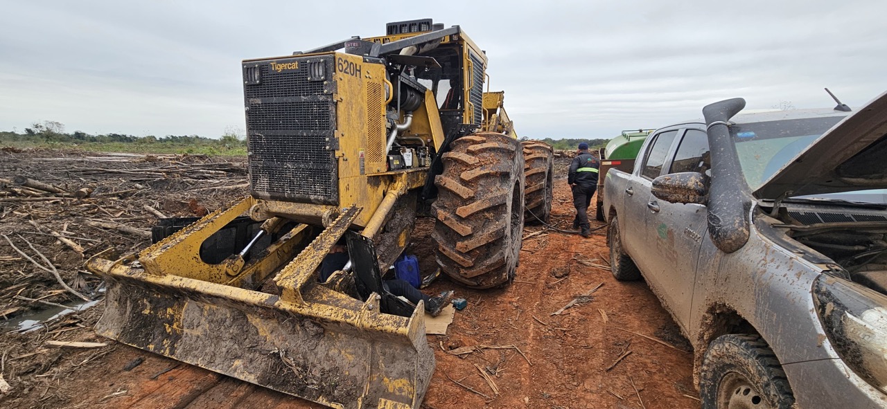 EFISA incorpora la primera Tigercat al mercado forestal paraguayo (1)